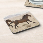 Namibia, Aus. Wilde Pferde, die auf der Namib lauf Untersetzer (Linke Seite)