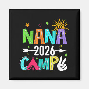 Nana Camp 2026 Familienurlaub Sommer-Camping-Crew Magnet