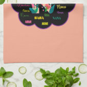 Nana Florales Blumenname Initiale Geschirrtuch (Gefaltet)