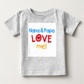 Nana- und Papa-Liebe ich Baby T-shirt (Vorderseite)