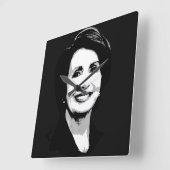 Nancy Pelosi Face Quadratische Wanduhr (Winkel)