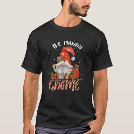 Nanny gnome christmas pajamas matching family Merr T-Shirt (Vorderseite)