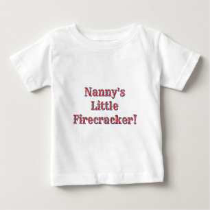 Nanny's Little Firecracker! USA 250 Feuerwerk Baby T-shirt