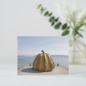 Naoshima Yayoi Kusamas gelber Kürbis Postkarte (Stehend Vorderseite)