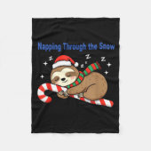 Napng Through The Snow Christmas Sloth Candy Cane  Fleecedecke (Vorderseite)