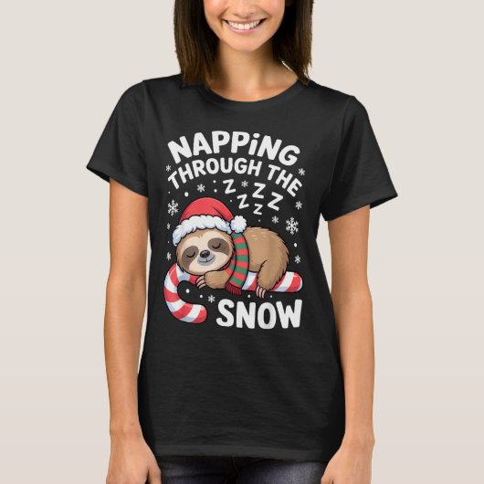 Napng Through The Snow Funny Sloth Candy Cane Xmas T-Shirt (Vorderseite)