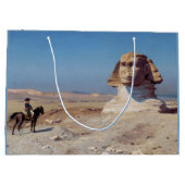 Napoleon Bonaparte Before the Sphinx (von Gérôme) Große Geschenktüte (Rückseite)