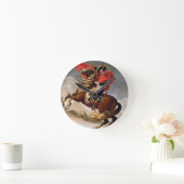 Napoleon Crossing the Alps, c.1800 (oil on canvas) Runde Wanduhr (Zuhause)