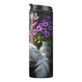 Napping White Cat and Purple Flowers Personalized Thermosbecher (Nach rechts gedreht)