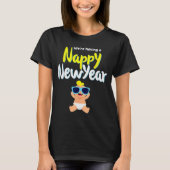Nappy New Year Diaper Expecting Pregnant Funny Hap T-Shirt (Vorderseite)