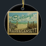 Narragansett Beach Vintage Travel Keramik Ornament<br><div class="desc">Diese Grüße aus Narragansett Vintage Postkarte Design verfügt über einen Sandstrand mit einem schönen türkisfarbenen Ozean Wasser und über dem Meer,  einen blauen Himmel mit billigen weißen Wolken. Im Vintage Reisen Stil.</div>