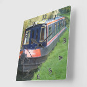 Narrowboat on British Inland Waterways System Quadratische Wanduhr (Winkel)