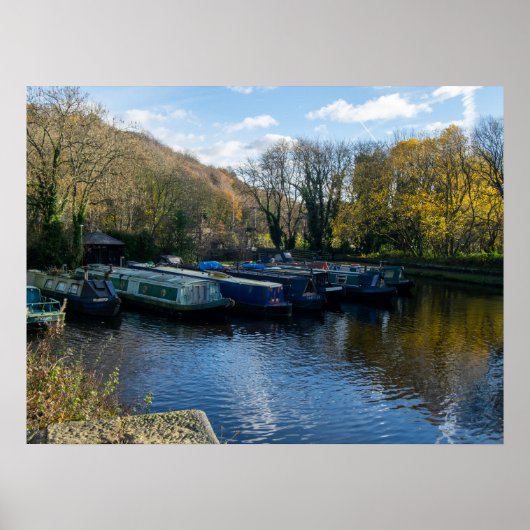 Narrowboats Moored at Salterhebble Basin Poster (Vorne)