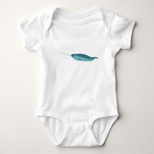 Narwhal im blauen Ozean Baby Strampler (Vorderseite)