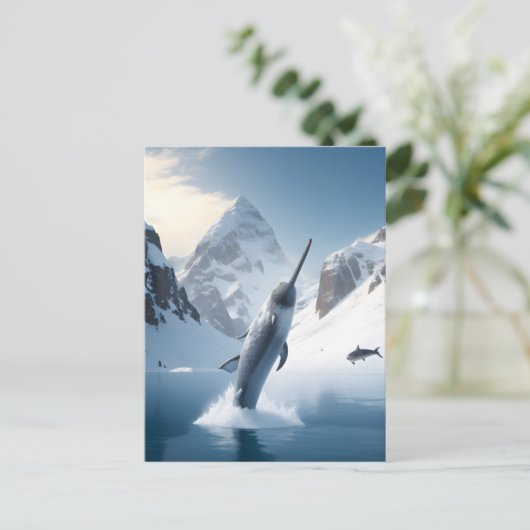 Narwhal springt aus dem See Postkarte (Stehend Vorderseite)