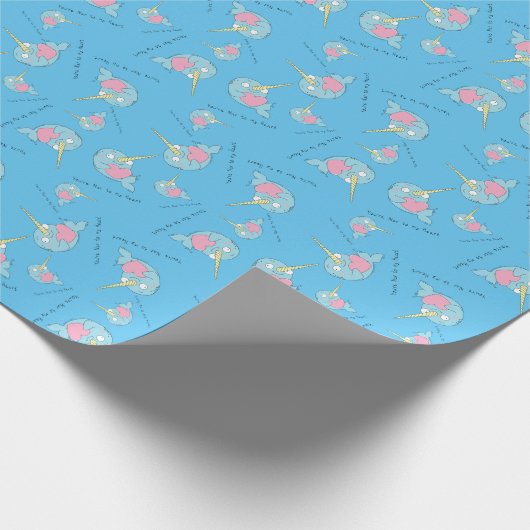 Narwhal Valentinstag Kinder Geschenkpapier (Ecke)