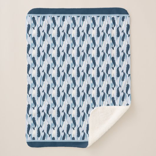 Narwhal Waves Allover Print Blue Sherpadecke (Vorderseite)