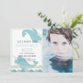 Narwhal Waves Sea Blue Boy Birthday Foto Einladung (Stehend Vorderseite)