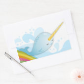 Narwhals Swim auf Rainbows Rechteckiger Aufkleber (Umschlag)