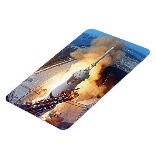 NASA Apollo 11 Moon Landing Rocket Launch Magnet (Linke Seite)