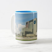 NASA Kennedy Space Center Zweifarbige Tasse (Vorderseite Links)