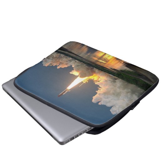NASA Shuttle Launch Laptop Sleeve (Vorne Knopf)