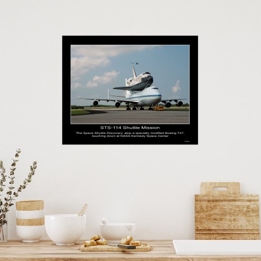 NASA Space Shuttle Discovery Anfahrt auf dem Schif Poster (Küche)