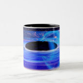 Nasas blaues Schwarzes Loch Zweifarbige Tasse (Mittel)