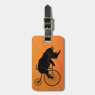 Nashorn, das ein Fahrrad reitet Gepäckanhänger