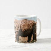 NASHÖRNER WEIDEN IN AFRIKA KAFFEETASSE (VorderseiteRechts)