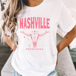 Nashville Bachelorette letzter Bash in Nash Cowgir T-Shirt<br><div class="desc">Das ultimative Junggeselinnen-Abschied Shirt - unser trendiger, passender Nashville Tennessee Bull Schädeltee! Dieses stilvolle Western-Grafik-Tee ist die perfekte Möglichkeit, Ihre kommenden Nuptials zu feiern und eine Aussage zu machen, während Sie es tun. Dieses Shirt besticht durch ein gewagtes Möbeldesign auf der Vorderseite und die Cowgirls auf der Rückseite. Es vereint...</div>