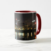 Nashville, Tennessee Skyline bei Nacht Tasse (VorderseiteRechts)