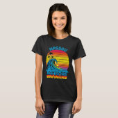 Nassau Bahamas Retro Throwback Surf & Beach Souven T-Shirt (Vorne ganz)