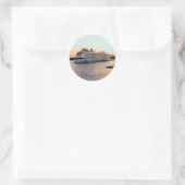 Nassau Harbour Daybreak mit Kreuzfahrtschiff Custo Runder Aufkleber (Tasche)