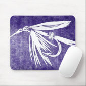 "Nasse Fly - Lila" Classic Trout Fly Mousepad (Mit Mouse)