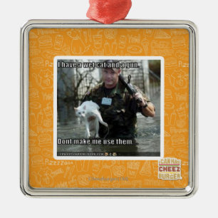 Nasse Katze und Gewehr Silbernes Ornament