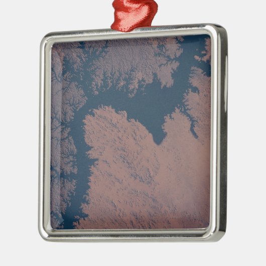 Nasser Ornament Aus Metall (Links)