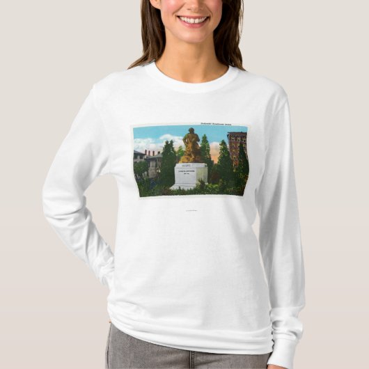 Nathaniel Hawthorne Statue-Ansicht T-Shirt (Vorderseite)