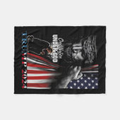 Nation under God Trump 2024 God American Flag Fleecedecke (Vorderseite (Horizontal))