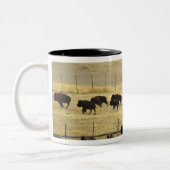 National Bison Range Roundup in Montana Zweifarbige Tasse (Links)