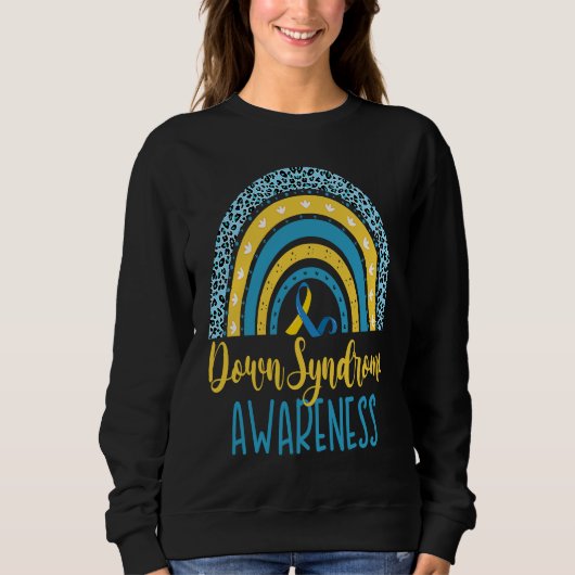 National Down Syndrome Awareness Month Retro Rainb Sweatshirt (Vorderseite)