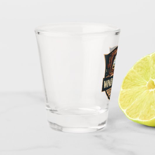 National Park der Windhöhlen - Illustration Retro Schnapsglas (Links)