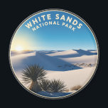National Park White Sands New Mexico Magnet<br><div class="desc">Der Nationalpark White Sands ist ein einzigartiger und magischer Ort. Es ist eine Zuhause auf das weltgrößte Gipsablagfeld, wo der Sand aus reinen weißen Gipskristallen besteht. Der Park liegt im Süden von New Mexico und erstreckt sich über mehr als 400 km² Wüstenlandschaft. Die Dünen von White Sands verändern sich ständig...</div>