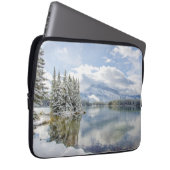 Nationalpark Banffs im Winter Laptopschutzhülle (Vorne Rechts)