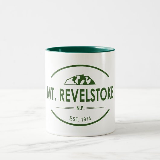 Nationalpark Mount Revelstok Zweifarbige Tasse (Mittel)