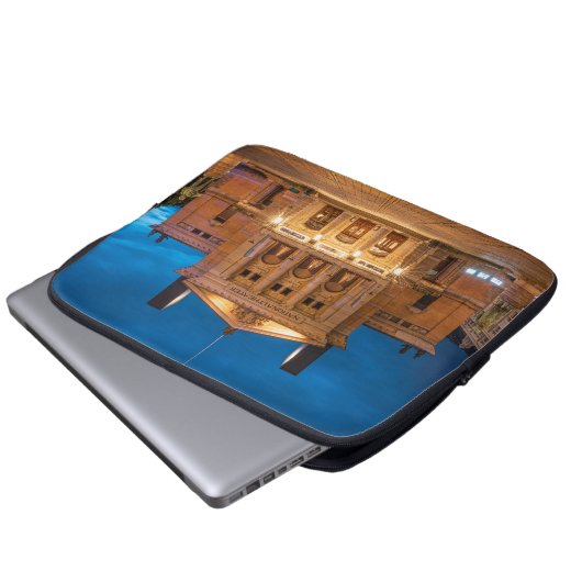Nationaltheater Oslo Laptopschutzhülle (Vorne Knopf)