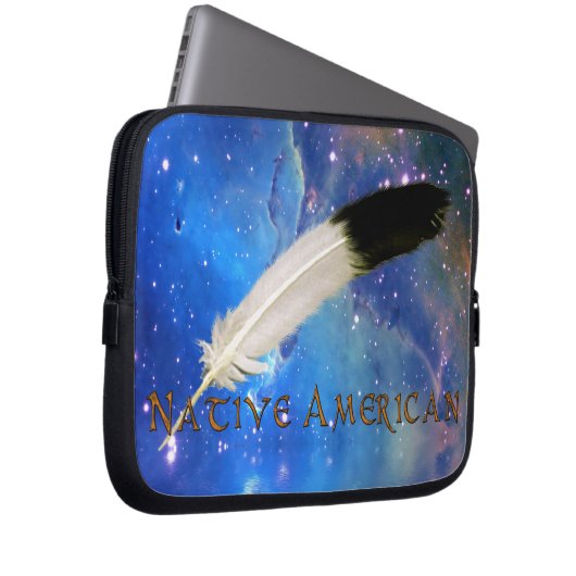 NATIVE AMERIKANISCHE Feather Outer-Space-Laptop-Si Laptopschutzhülle (Vorne Rechts)