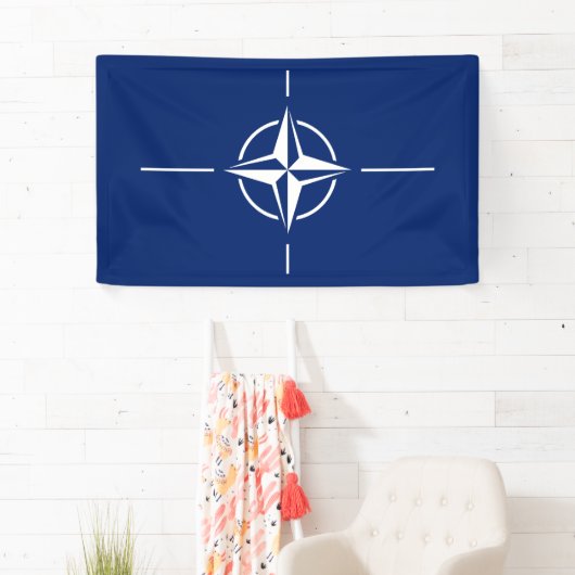 NATO-Flagge Banner (Insitu)