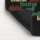 NATOlautalphabet (dunkler Hintergrund) Mousepad (Ecke)