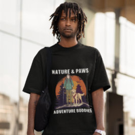 Natur & Pfoten | Wandernde Frau & Golden Retriever T-Shirt